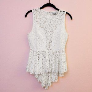 White lace sleeveless top